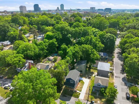 View/Area - 1013 B Carroll St, Durham, NC 27707 photo 1 of 4