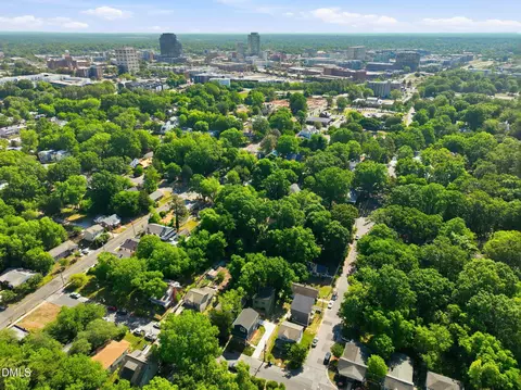 View/Area - 1013 B Carroll St, Durham, NC 27707 photo 2 of 4