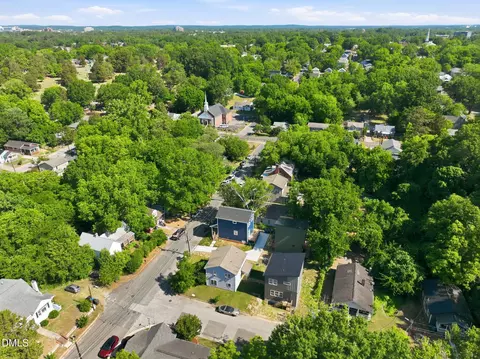 View/Area - 1013 B Carroll St, Durham, NC 27707 photo 3 of 4
