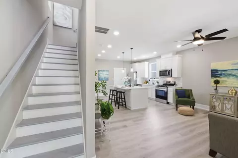Entry Way - 1013 B Carroll St, Durham, NC 27707 photo 1 of 3