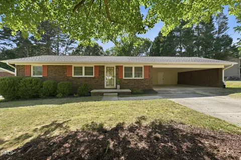 1905 Whitsett St, Burlington, NC 27215