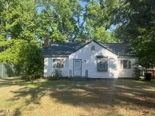 130 Booth Ave, Henderson, NC 27536
