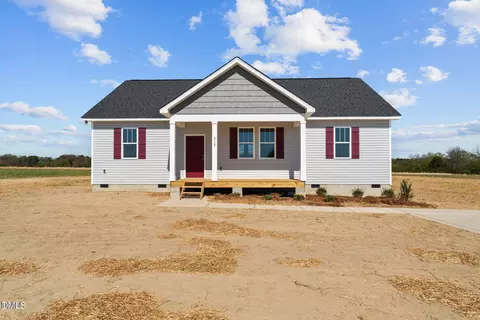 97 Ravenwind Ln, Lillington, NC 27546