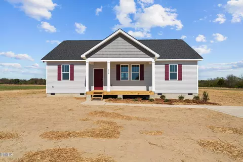 97 Ravenwind Ln, Lillington, NC 27546