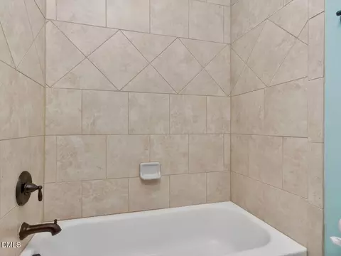 Bath - 204 Springtime Fields Ln, Wake Forest, NC 27587 photo 3 of 8
