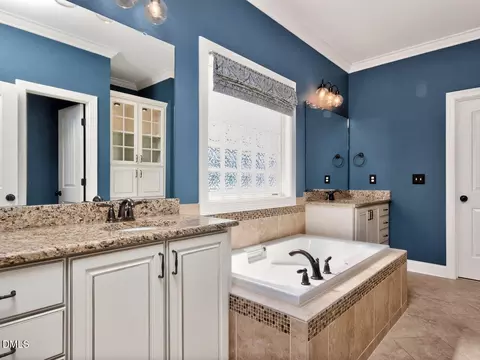 Bath - 204 Springtime Fields Ln, Wake Forest, NC 27587 photo 7 of 8