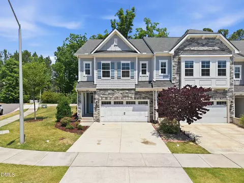 1428 Hopedale Dr, Morrisville, NC 27560