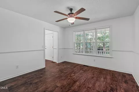 Entry Way - 116 Walker Run, Selma, NC 27576 photo 3 of 7