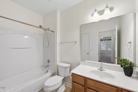 Bath - 2 Alyea Ct, Durham, NC 27703 photo 5 of 5