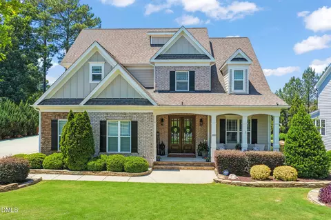 200 Meares Bluff Ln, Holly Springs, NC 27540