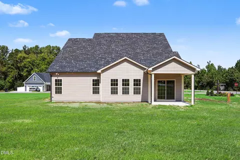 Exterior - 21 Yardley Dr, Smithfield, NC 27577 photo 4 of 5