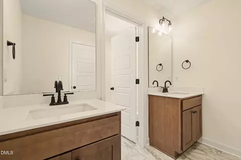 Bath - 21 Yardley Dr, Smithfield, NC 27577 photo 1 of 4