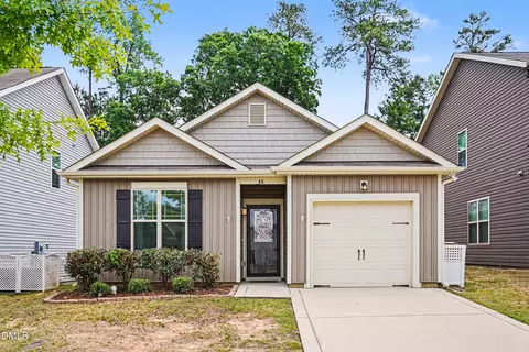 48 Balboa Pkwy, Clayton, NC 27520