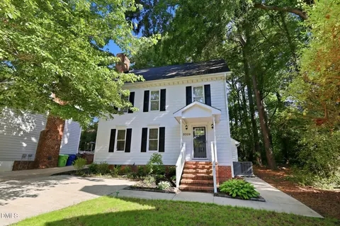 3329 Derbyshire Pl, Raleigh, NC 27604