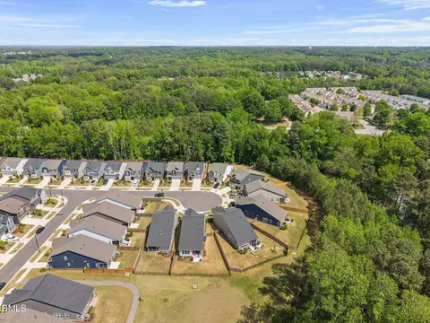 View/Area - 2510 Maplemere Ct, Durham, NC 27703 photo 4 of 5