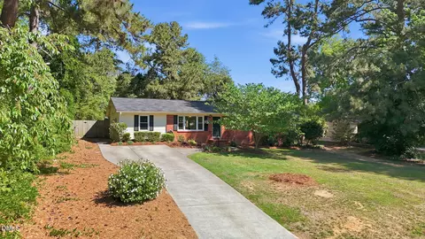 Exterior - 408 Lakeside Dr, Garner, NC 27529 photo 2 of 7