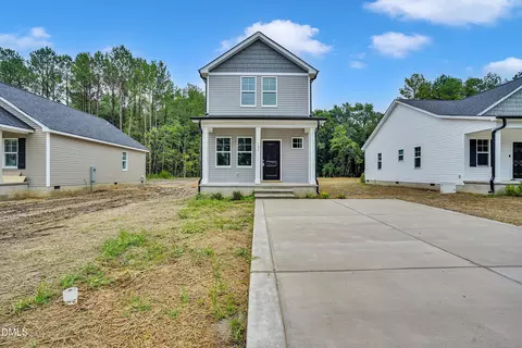 164 Jenkins St, Dunn, NC 28334