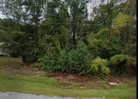 510 Mclean St, Fuquay Varina, NC 27526