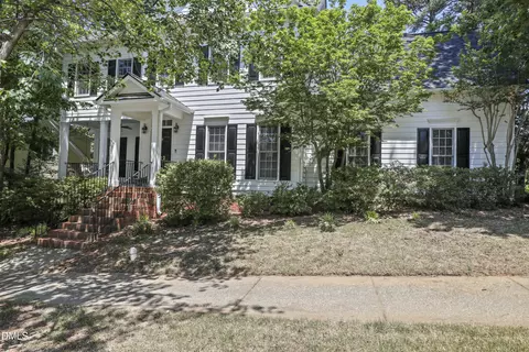 212 Kingsport Rd, Holly Springs, NC 27540