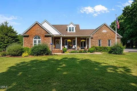 7418 Cummings Dr, Mebane, NC 27302