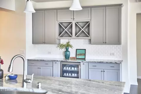 Kitchen - 5 Newbridge St, Durham, NC 27703 photo 8 of 11