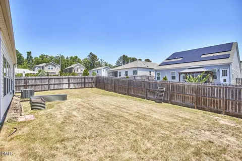 Exterior - 5 Newbridge St, Durham, NC 27703 photo 3 of 10