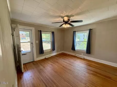 Living - 302 Broad St, Roxboro, NC 27573 photo 3 of 6