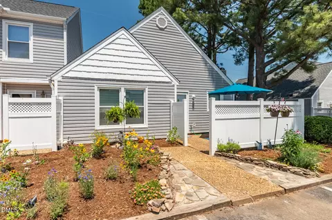 5112 La Sombre Dr, Raleigh, NC 27616