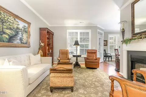 3121 Hemlock Forest Cir #203, Raleigh, NC 27612