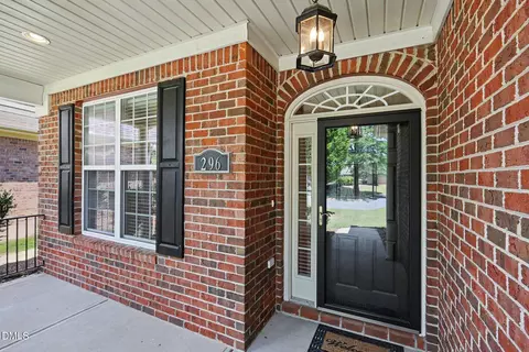 296 Easy Wind Ln, Garner, NC 27529 photo 2