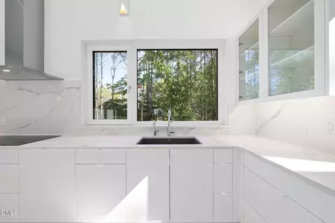 Kitchen - 4637 Array Dr, Chapel Hill, NC 27516 photo 4 of 7