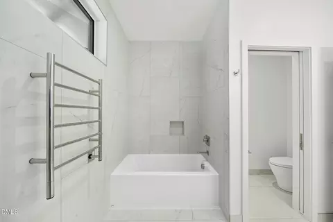 Bath - 4637 Array Dr, Chapel Hill, NC 27516 photo 8 of 8