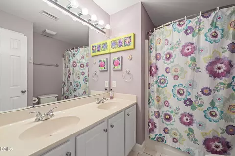 Bath - 5415 Stephens Ln, Durham, NC 27712 photo 4 of 4