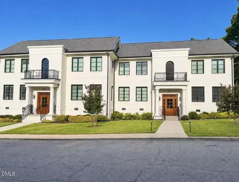 607 Smedes Pl #B, Raleigh, NC 27605