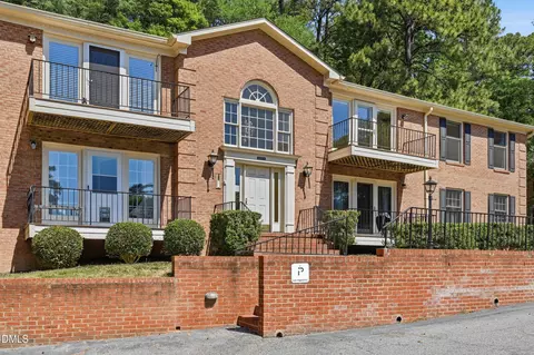 1515 E Franklin St #16, Chapel Hill, NC 27514