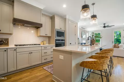 502 W Chatham St, Apex, NC 27502