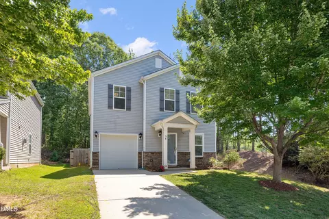 34 Brookhaven Dr, Clayton, NC 27527