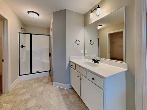 Bath - 127 Colson Dr, Garner, NC 27529 photo 2 of 4