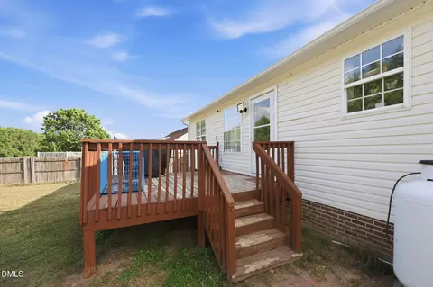 1047 Smith, Smithfield, NC 27577