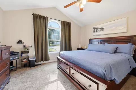 Bedroom - 1047 Smith Rd, Smithfield, NC 27577 photo 8 of 10