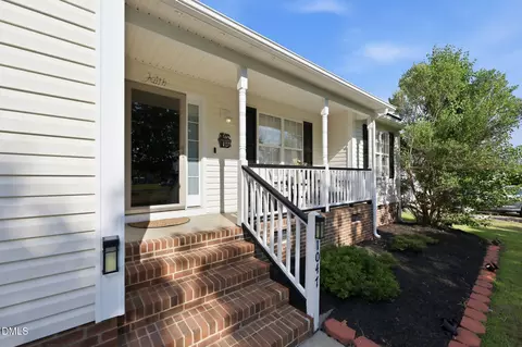 Exterior - 1047 Smith Rd, Smithfield, NC 27577 photo 3 of 11