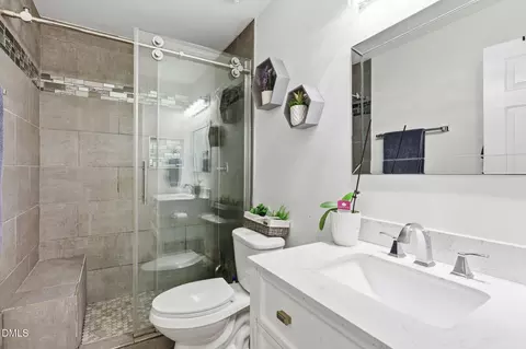 Bath - 1047 Smith Rd, Smithfield, NC 27577 photo 1 of 2