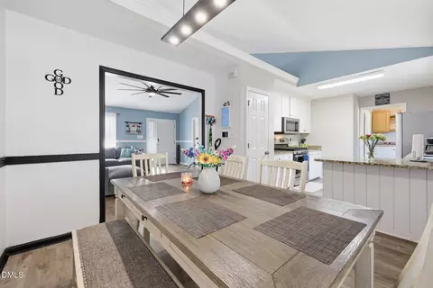 Dining - 1047 Smith Rd, Smithfield, NC 27577 photo 4 of 5