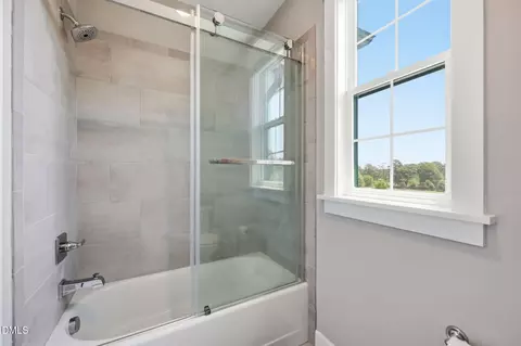 Bath - 3520 Hundleby Dr, Apex, NC 27539 photo 6 of 8