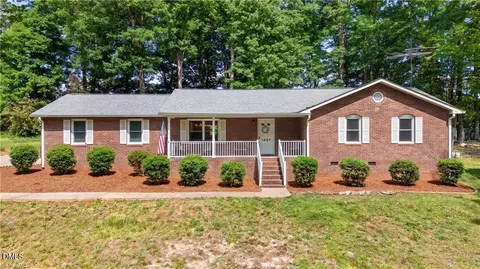 1437 Plantation Cir, Asheboro, NC 27205