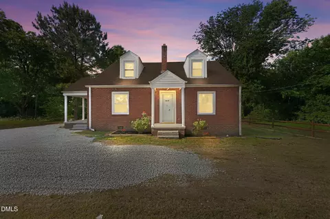 1410 Sharpe Rd, Burlington, NC 27217