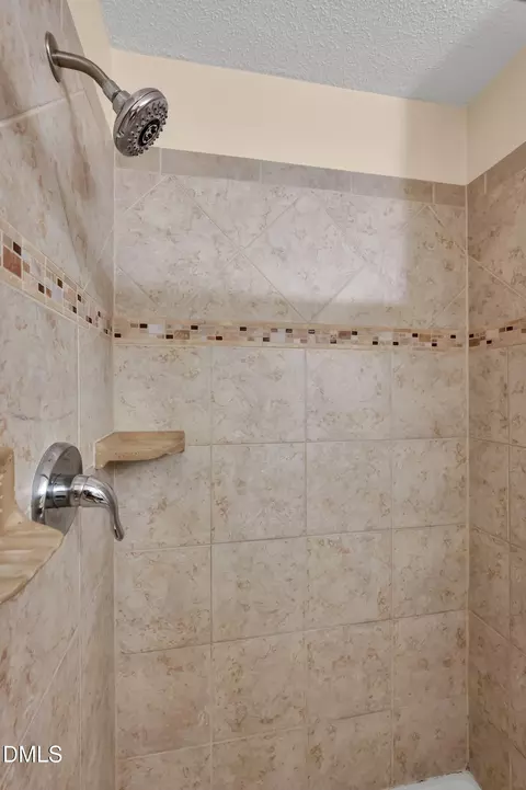 Bath - 11 Austin Ct, Durham, NC 27707 photo 5 of 5