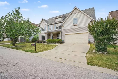 219 E Quailwood Dr, Fuquay Varina, NC 27526