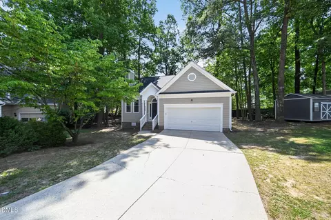 4732 Cooksbury Ct, Raleigh, NC 27604