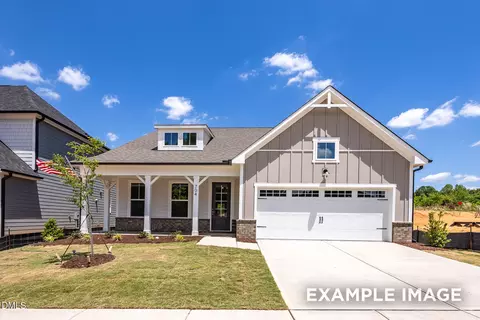 347 Queensferry Ln, Southern Pines, NC 28387